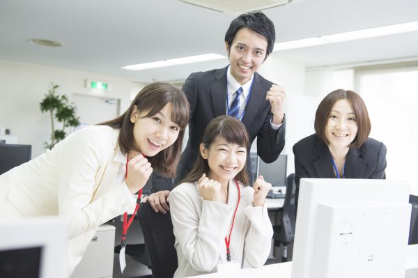 渋谷支店の派遣社員 テレフォンアポインター オフィスワーク求人イメージ